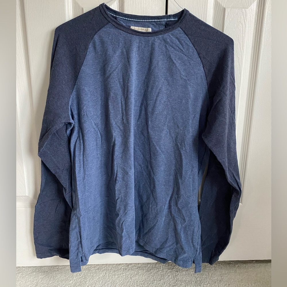 Banana Republic Men’s size L long sleeve tshirt